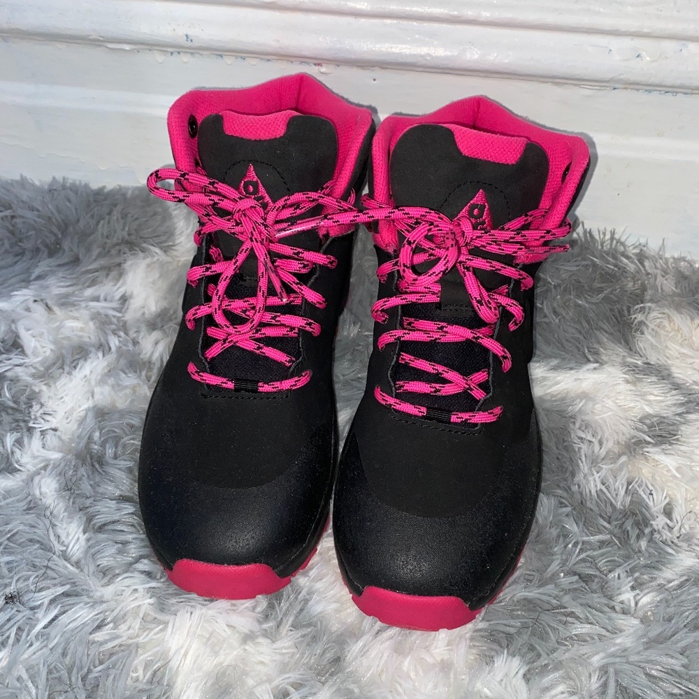 Pink & black Nike ACG boots kids
